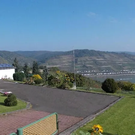 Apartment In Medenscheid Mit Garten Und Terrasse *