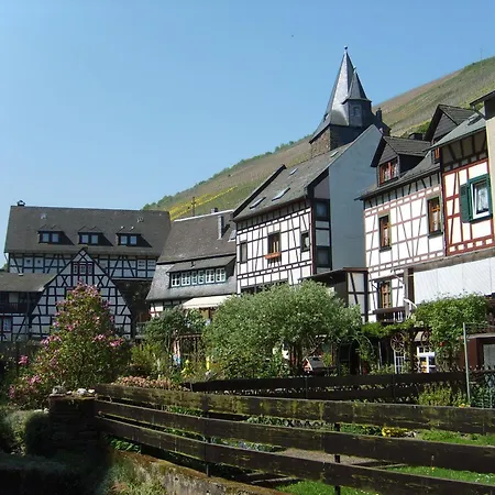 In Medenscheid Mit Garten Und Terrasse *